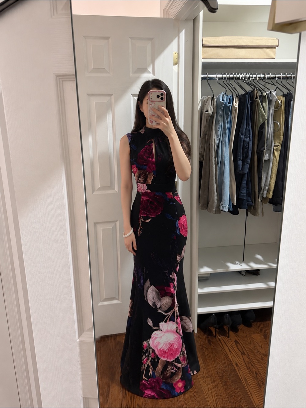 Brand new Elegant Black Floral Evening Gown - Sleeveless Maxi Dress